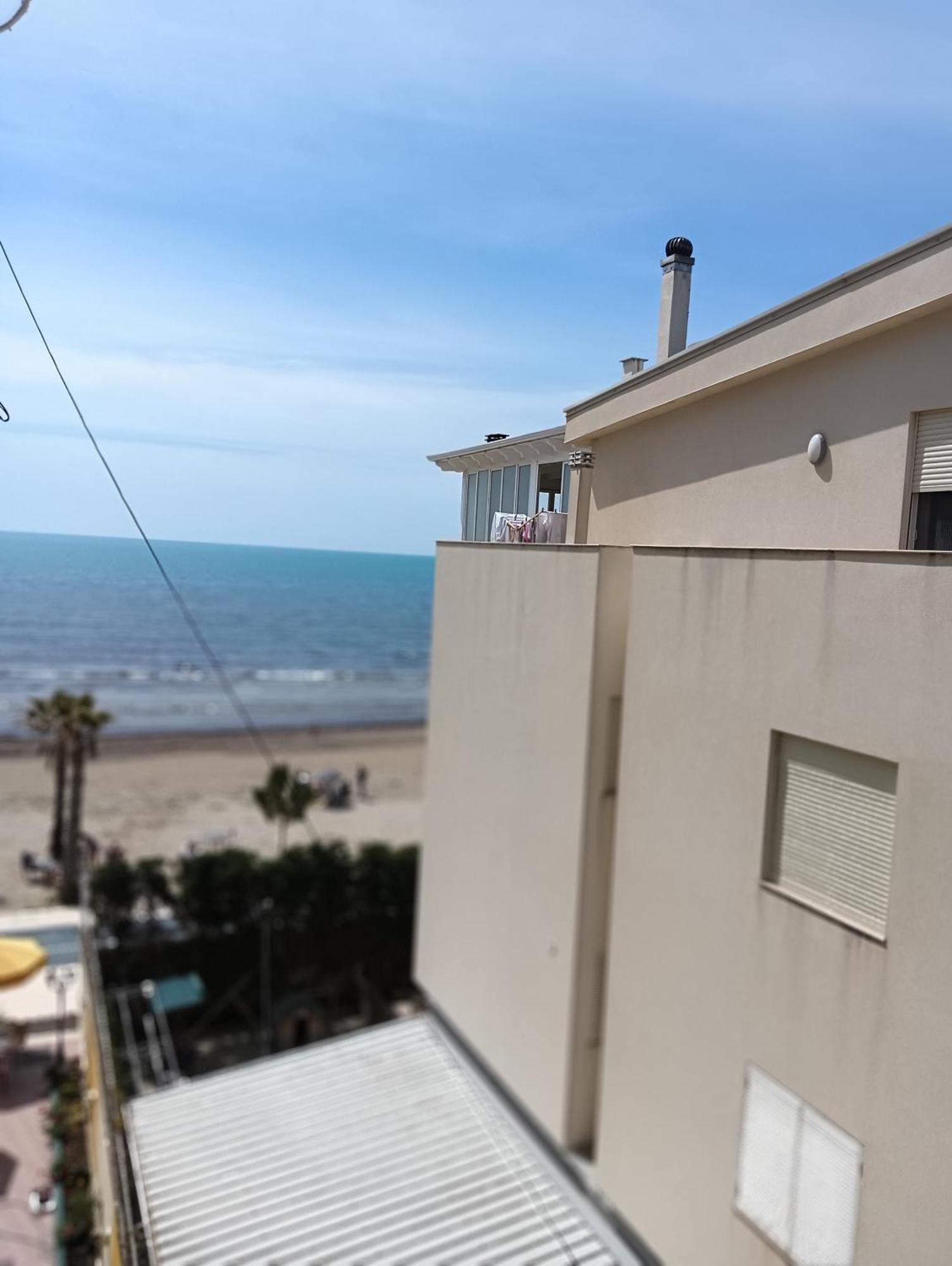 Seaside Deluxe Apartment Durres Exterior photo