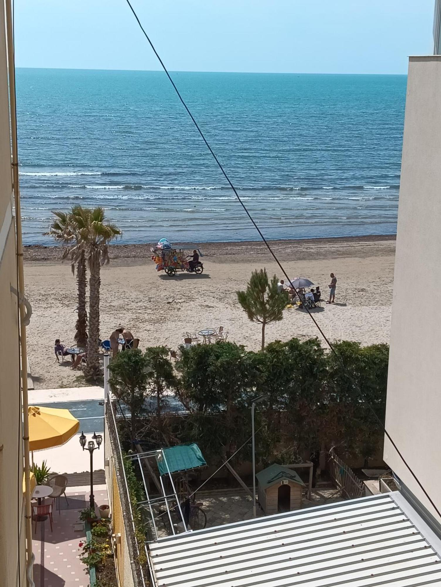 Seaside Deluxe Apartment Durres Exterior photo